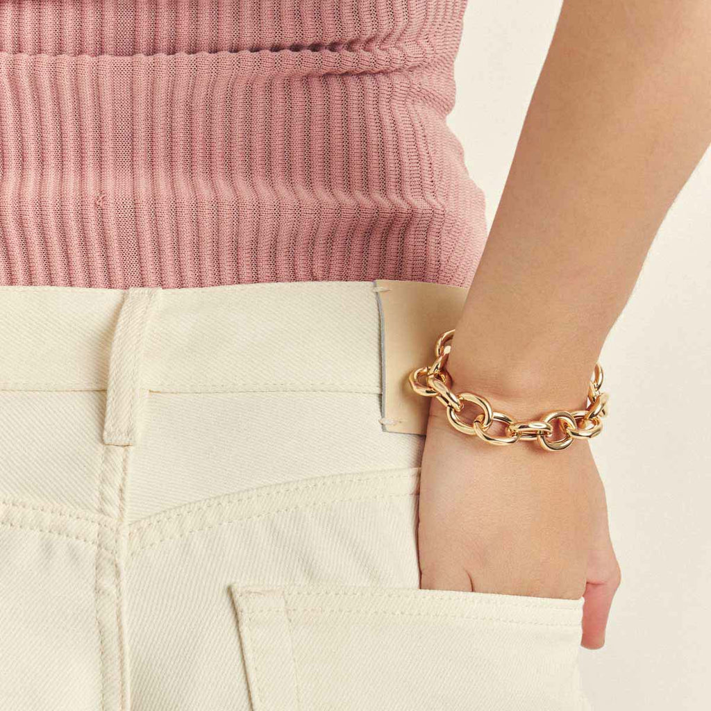 PULSEIRA COM ELOS OVAIS VAZADOS E FECHO BOIA
