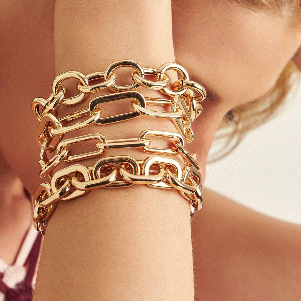 PULSEIRA COM ELOS OVAIS VAZADOS E FECHO BOIA